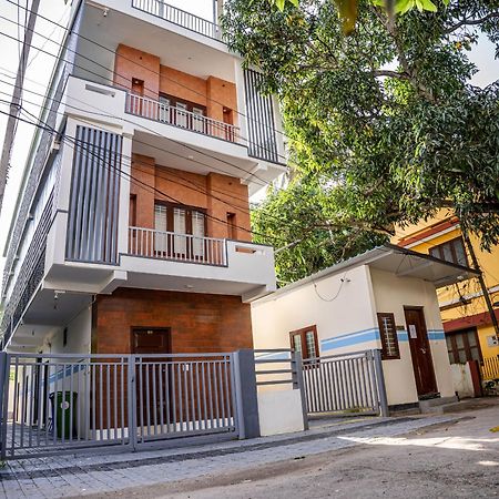 Akr Residency Hotel Kazhakuttam Exterior photo